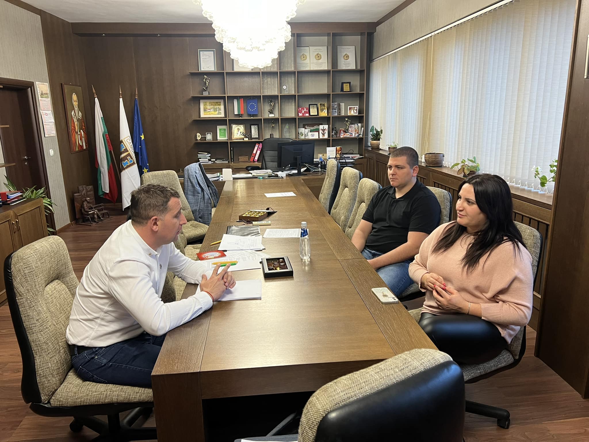 Проект „Нова възможност за младежка заетост”