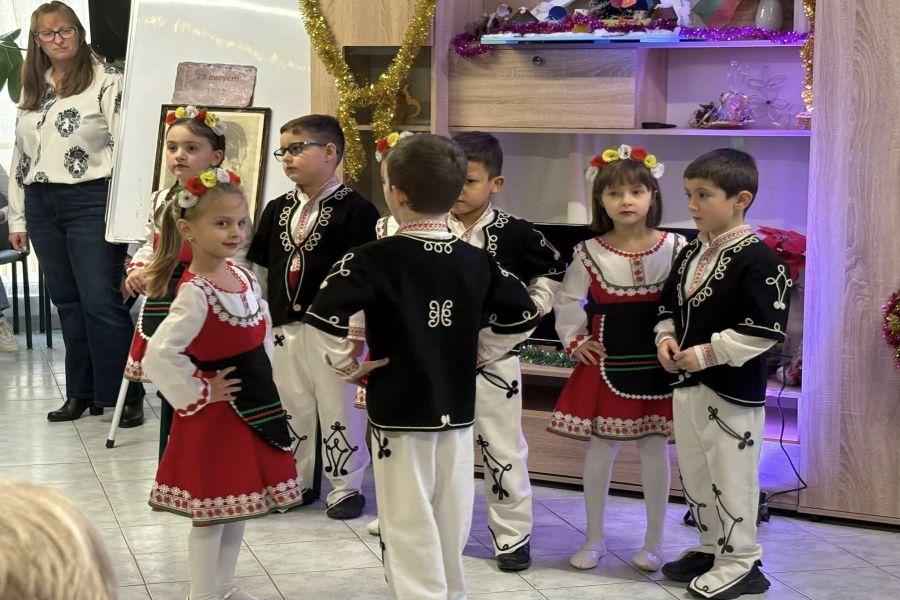 Прекрасен коледен подарък получиха домуващите в Дом за стари хора „Сем. Калинкови“.