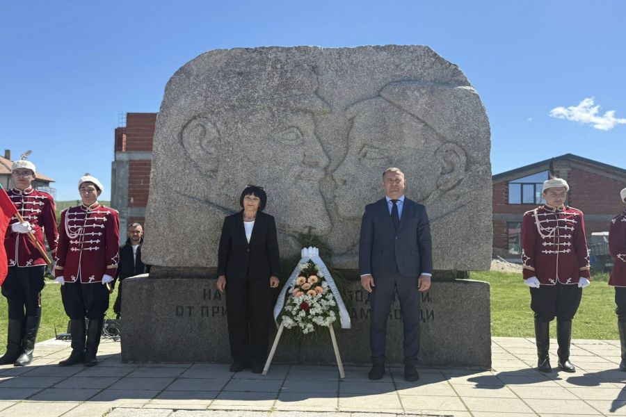 148 години свободен Самоков!