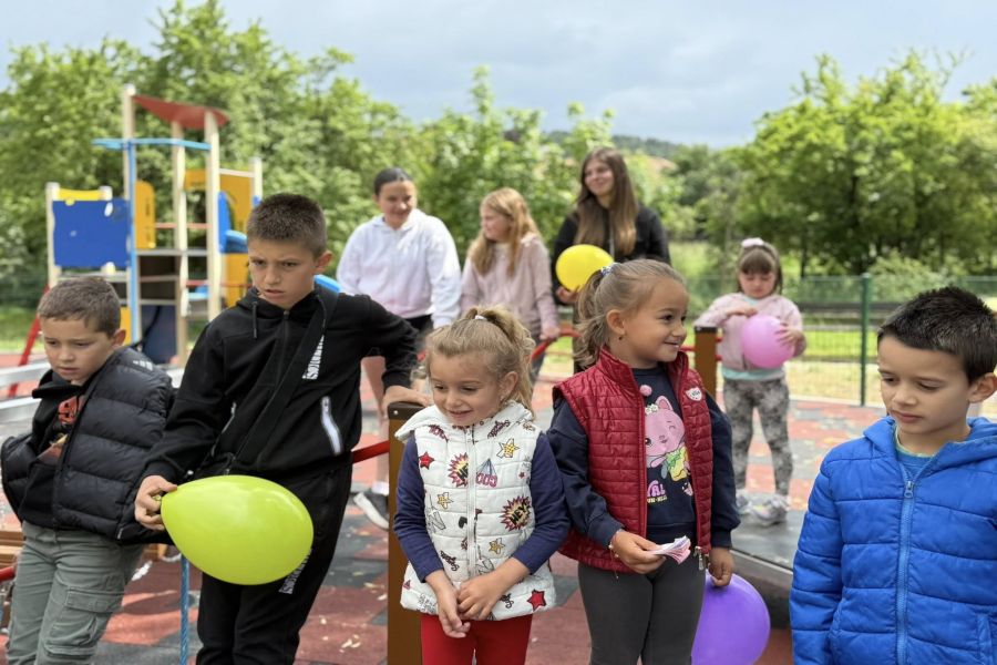 Най-хубавият подарък за децата е място, където да играят, да се смеят и да създават приятелства.