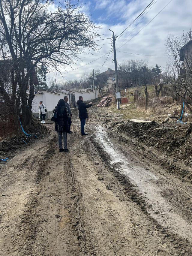 Оглед на улици, на които предстои основен ремонт