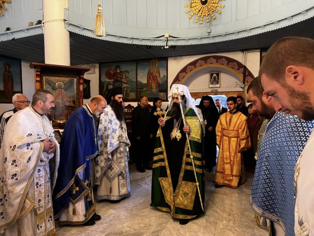 Днес Девически манастир „Покров Богородичен“ отбеляза храмовия си празник