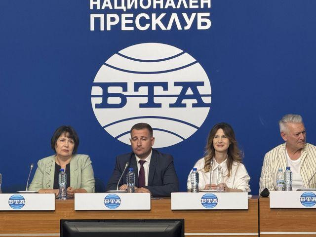 Откриването ще бъде на живо в ефира на БНР програма „Христо Ботев“, с легендарния Биг бенд на БНР, който отбелязва 65 години история! Специални гости – Орлин Павлов и 8-годишната звезда Даная Александрова!