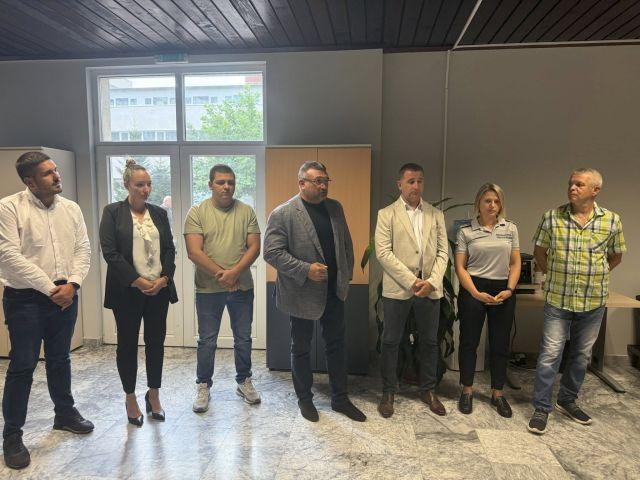 На събитието присъства и народният представител г-н Младен Маринов, който отбеляза ключовата роля на доброволните формирования в системата за гражданска защита.