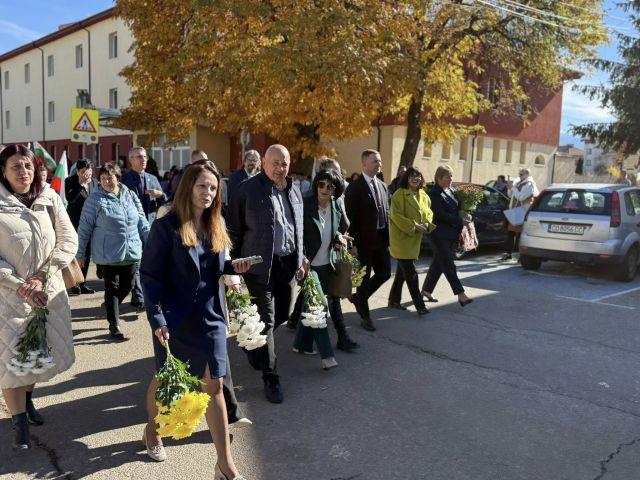 В проявата взеха участие кметът на Община Самоков инж. Ангел Джоргов, председателят на Общинския съвет – Самоков Мая Христева