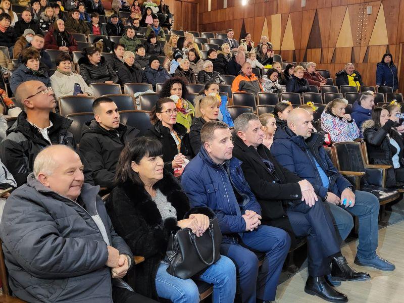На събитието присъстваха кметът на община Самоков инж. Ангел Джоргов, секретарят на Общината г-жа Вангелова, кметът на селото Лорита Христова и общински съветници