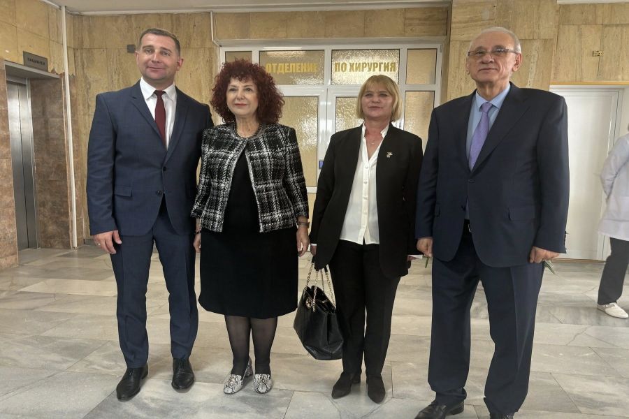 С тържествена церемония днес бе открито обновеното Хирургично отделение на МБАЛ – Самоков