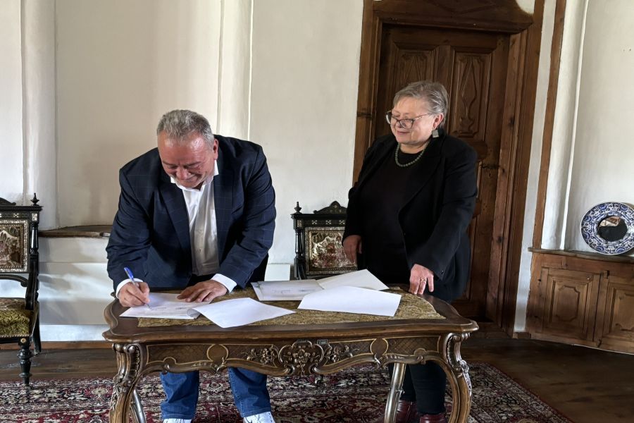 Шест шедьовъра на българското тъкаческо изкуство ще се съхраняват в Исторически музей – Самоков