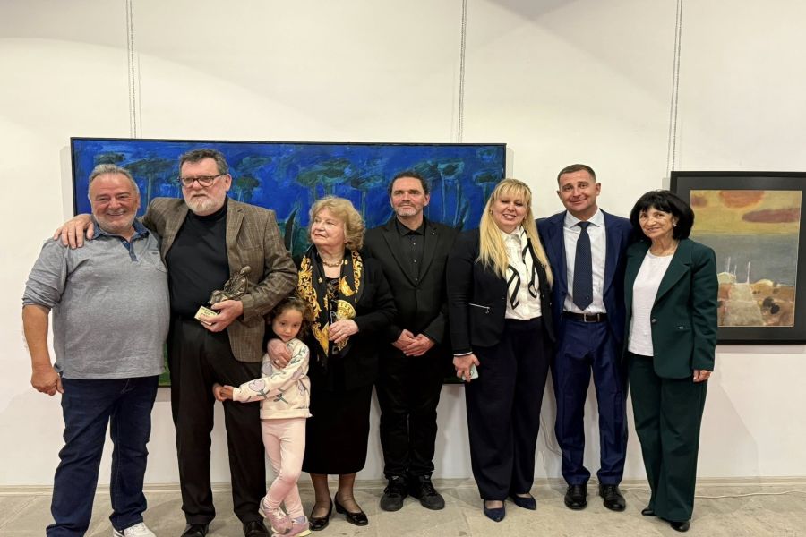 Художествената галерия в Самоков отново беше домакин на церемонията по връчване на Националната награда за живопис „Захарий Зограф“ – едно от най-престижните отличия в българското изобразително изкуство