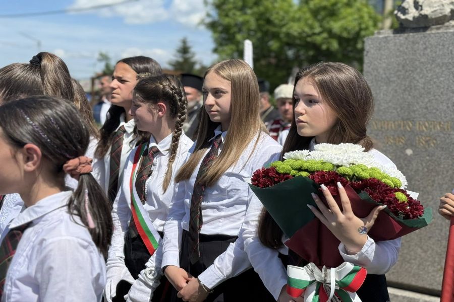 Самоков се преклони пред подвига на Христо Ботев и загиналите за свободата и независимостта на Родината