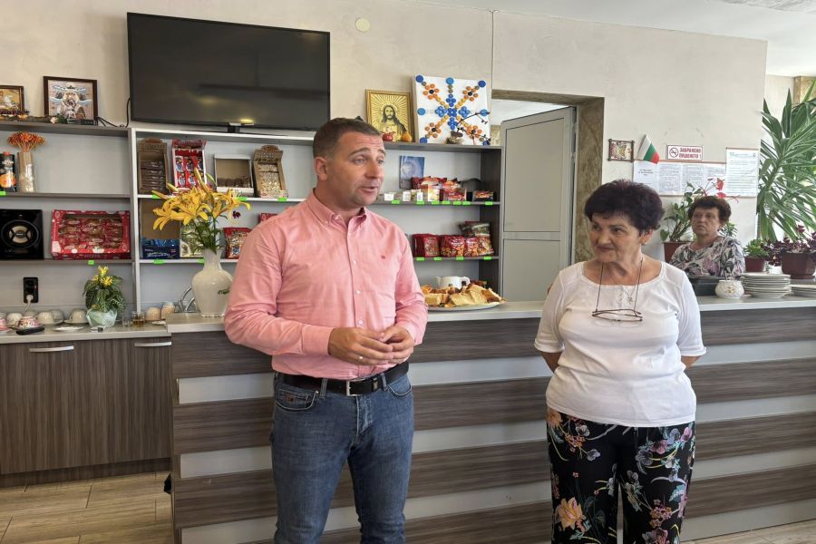 Пенсионерски клуб “Зора” отпразнува своя 10-годишен юбилей!