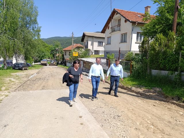 Подмяна на водопроводи и ремонт на улици в Мала Църква, Маджаре и Говедарци