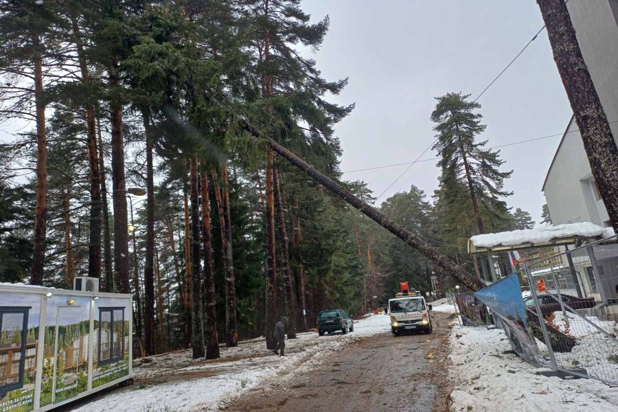 Проверки в курорта Боровец за отстраняване на нередности преди старта на сезона